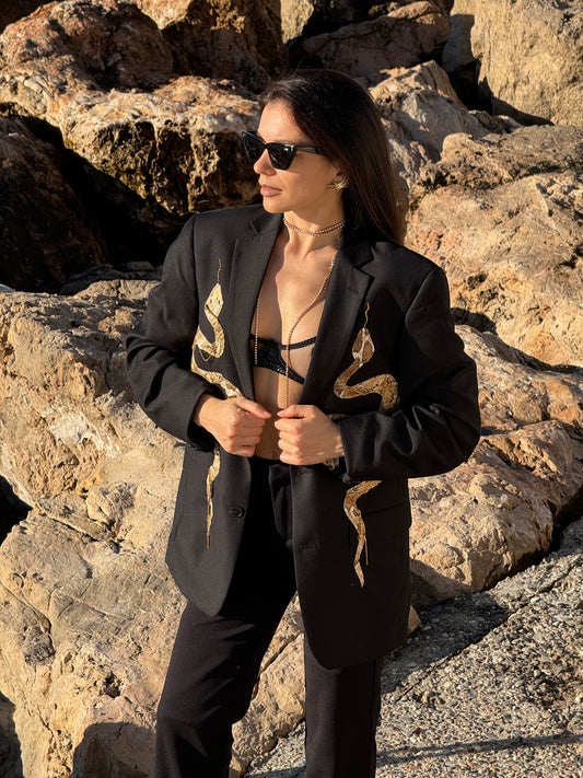 Піджак зі зміями